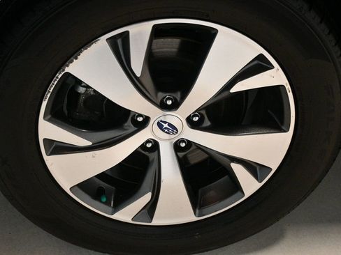 Used 2020 Subaru Ascent Premium w/ Convenience Package image 19