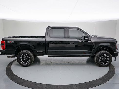 Certified 2025 Ford F350 Platinum image 3