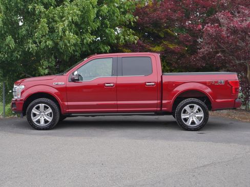 Used 2018 Ford F150 Platinum w/ Equipment Group 701A Luxury AWD/4WD image 19