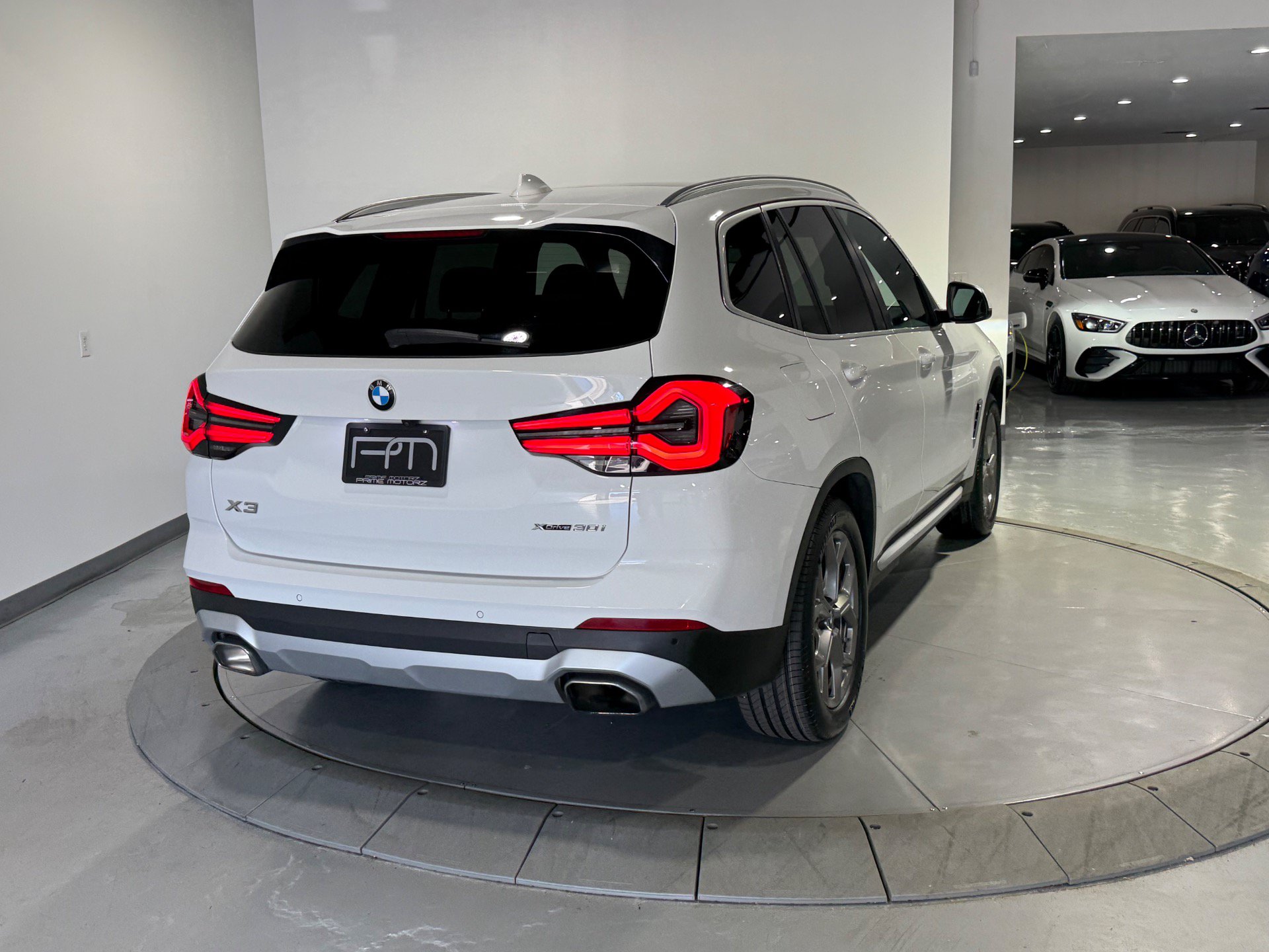 Used 2024 BMW X3 xDrive30i w/ Convenience Package AWD/4WD image 11