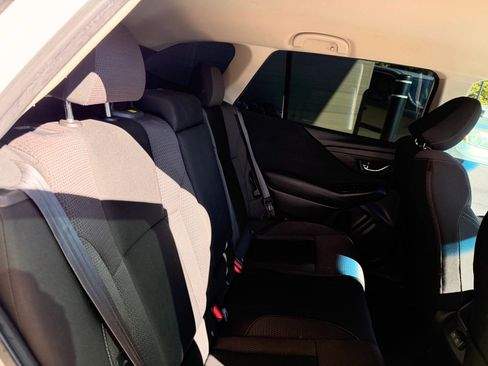 Used 2020 Subaru Outback Premium image 15