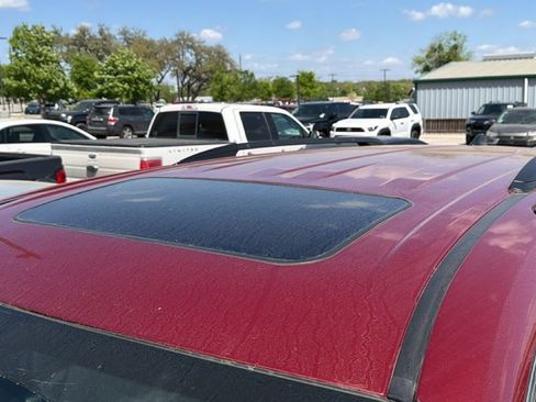 Used 2021 Toyota Sienna XLE image 10