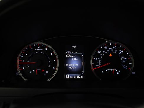 Used 2016 Toyota Camry SE image 24