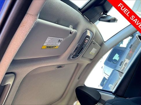 Used 2025 Hyundai Elantra SEL FWD image 22
