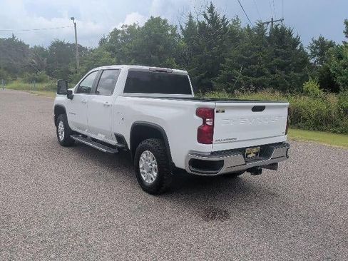 Used 2025 Chevrolet Silverado 2500 LT AWD/4WD image 4