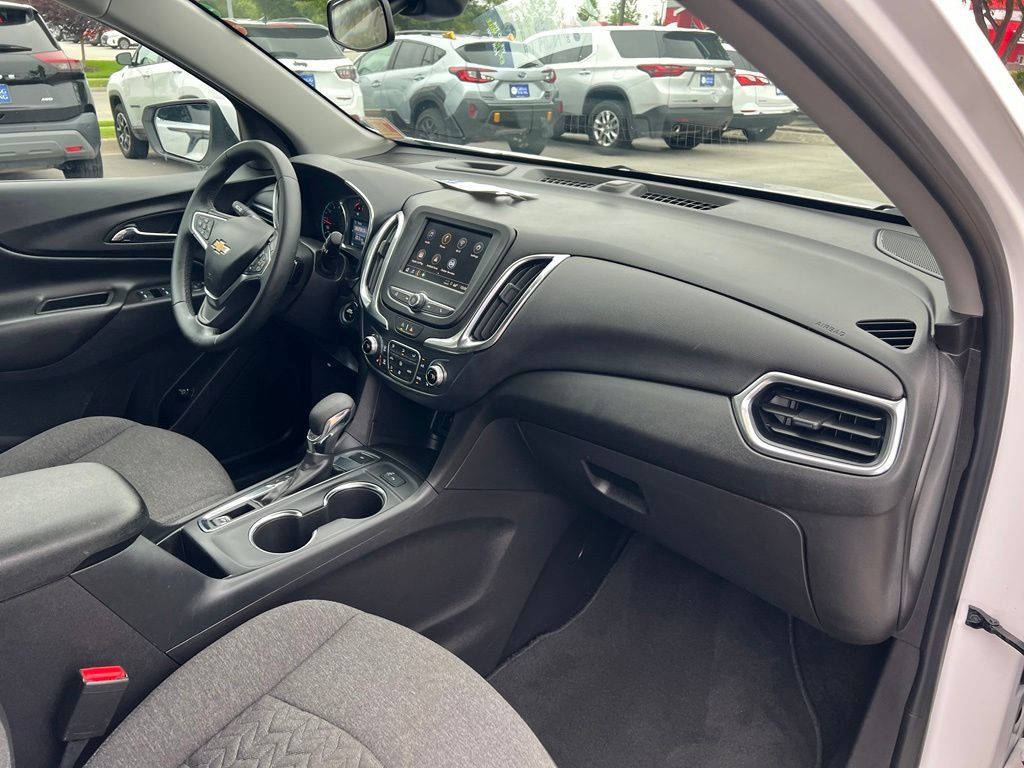Used 2024 Chevrolet Equinox LT AWD/4WD image 28
