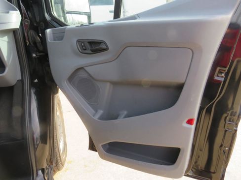 Used 2018 Ford Transit 150 XL image 17