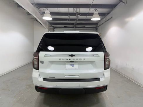 Used 2024 Chevrolet Suburban High Country image 5