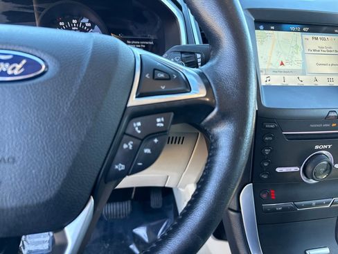 Used 2016 Ford Edge Titanium w/ Technology Package image 17