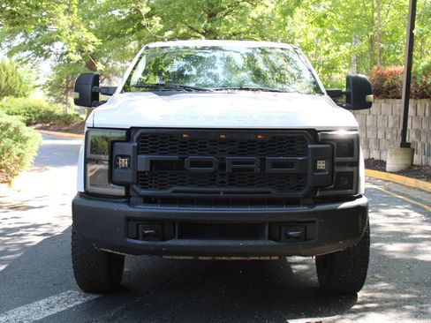 Used 2018 Ford F350 4x4 Crew Cab DRW Super Duty image 2