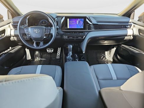 Certified 2025 Toyota Camry SE w/ Convenience Package FWD image 18