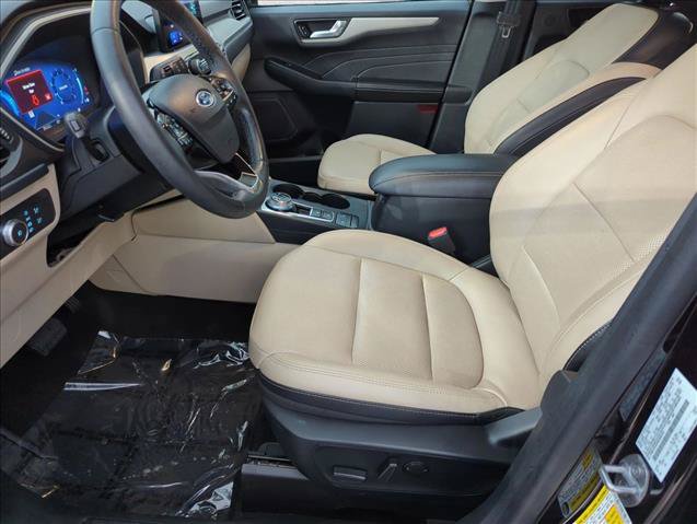 Used 2021 Ford Escape SEL w/ Technology Package FWD image 16