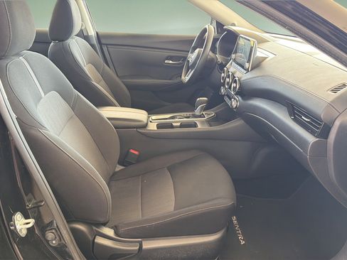 Certified 2025 Nissan Sentra SV FWD image 11
