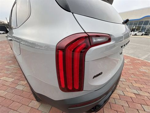 Used 2022 Kia Telluride EX w/ EX Premium Package image 15