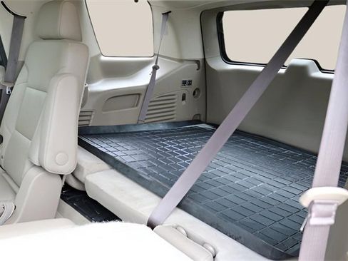 Used 2019 Chevrolet Tahoe LT w/ Luxury Package image 15