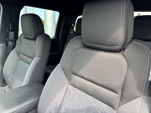 New 2026 Nissan Frontier SV w/ SV Convenience Package RWD image 12
