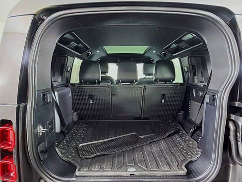 Used 2023 Land Rover Defender 110 X-Dynamic SE image 26
