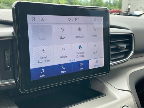 Used 2023 Ford Explorer XLT w/ Equipment Group 202A AWD/4WD image 7