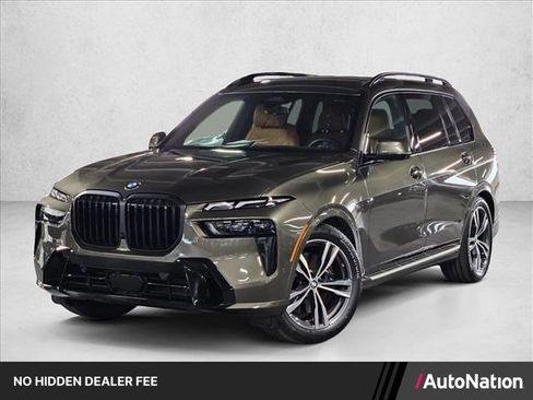 Used 2024 BMW X7 xDrive40i w/ M Sport Package AWD/4WD image 1