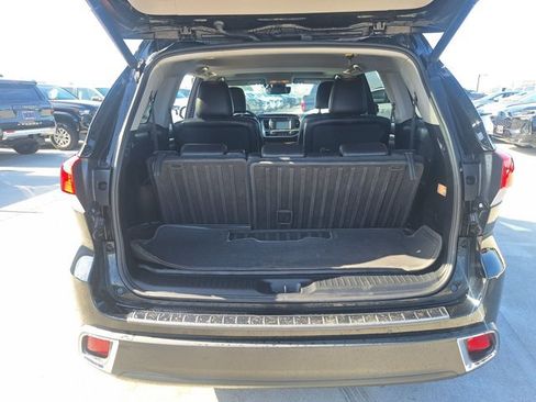 Used 2017 Toyota Highlander Limited AWD/4WD image 17