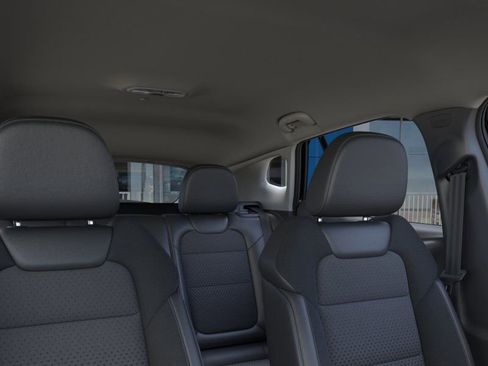 New 2025 Chevrolet Trax LT w/ Driver Confidence Package image 24