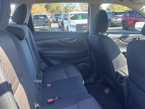 Used 2017 Nissan Rogue S image 16