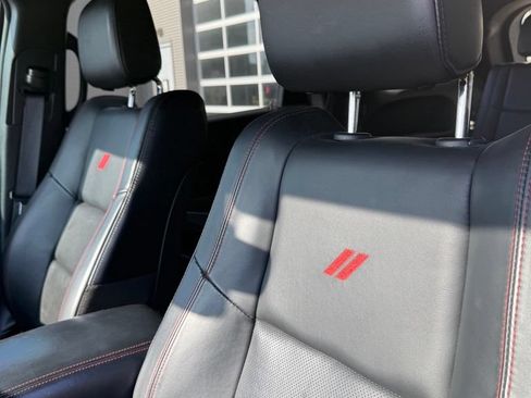 Used 2023 Dodge Durango GT RWD image 11