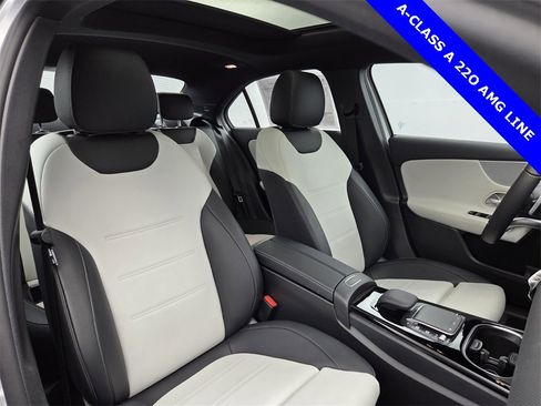 Used 2021 Mercedes-Benz A 220 image 15