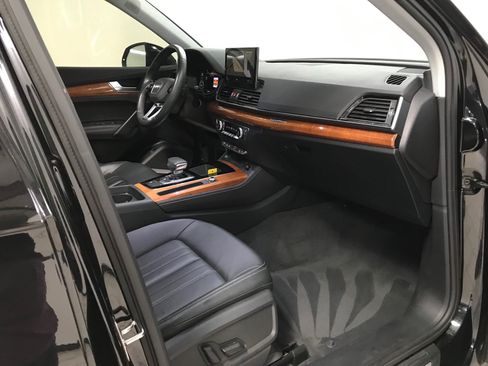Used 2023 Audi Q5 2.0T Premium Plus w/ Premium Plus Package AWD/4WD image 17