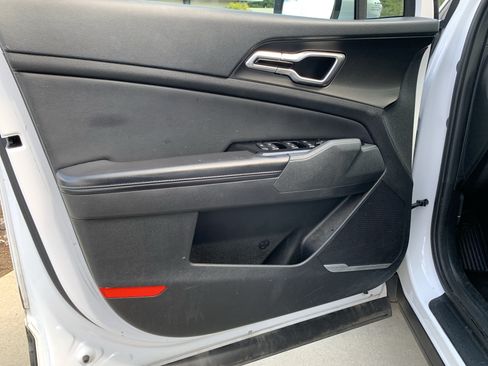 Used 2023 Kia Sportage EX FWD image 14
