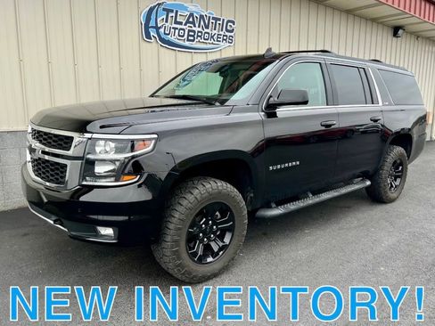 Used 2019 Chevrolet Suburban LT image 1