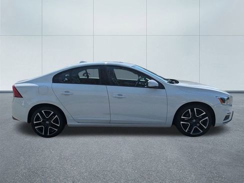 Used 2018 Volvo S60 T5 Dynamic w/ Vision Package image 4