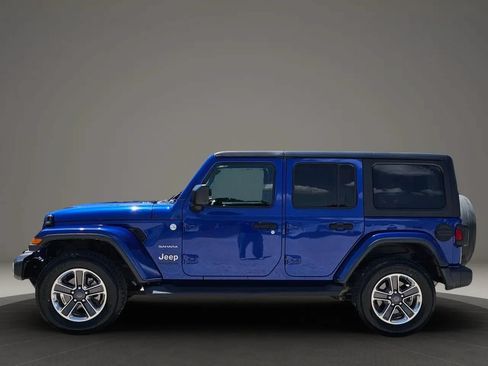 Used 2018 Jeep Wrangler Unlimited Sahara AWD/4WD image 5