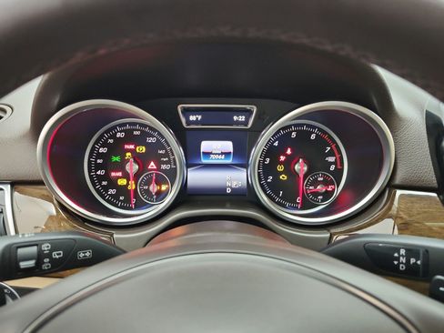 Used 2016 Mercedes-Benz GLE 350 4MATIC image 9