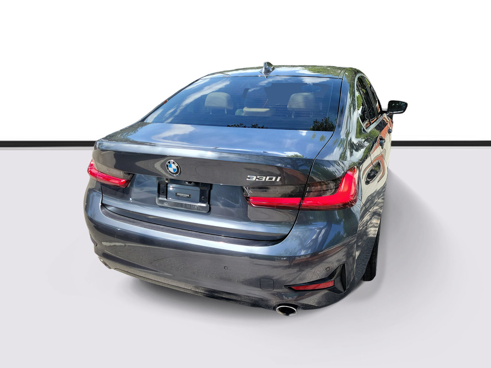 Used 2021 BMW 330i Sedan w/ Convenience Package RWD image 4