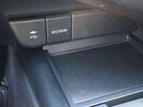 Used 2019 Toyota Camry LE FWD image 21