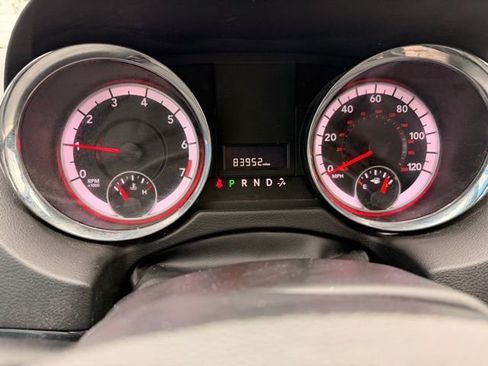 Used 2019 Dodge Grand Caravan SXT image 13