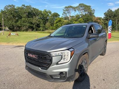 Used 2023 GMC Terrain SLT w/ Infotainment Package II