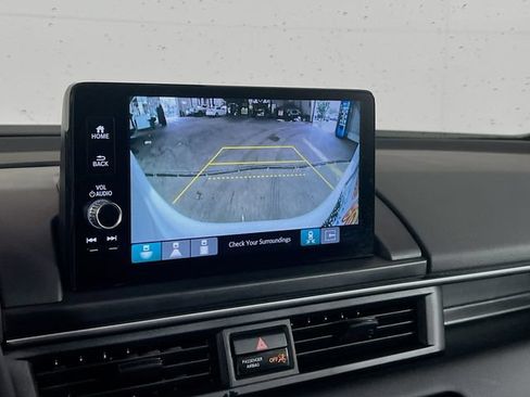 Certified 2025 Honda Pilot Touring image 13