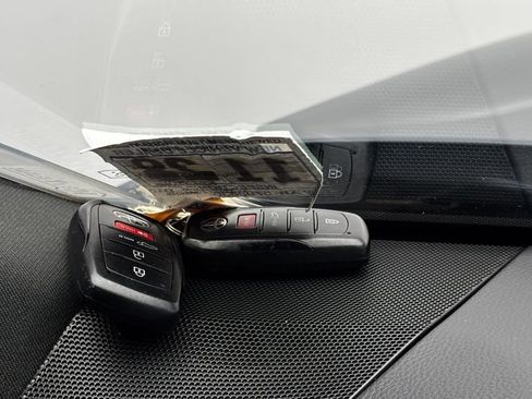 Used 2024 Toyota Grand Highlander AWD Hybrid image 32