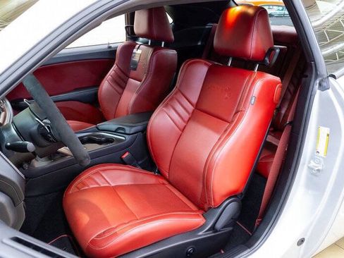 Used 2023 Dodge Challenger SRT Hellcat RWD image 40
