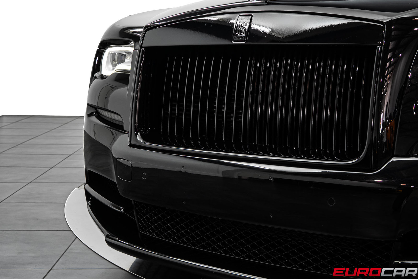 Used 2018 Rolls-Royce Dawn RWD image 14