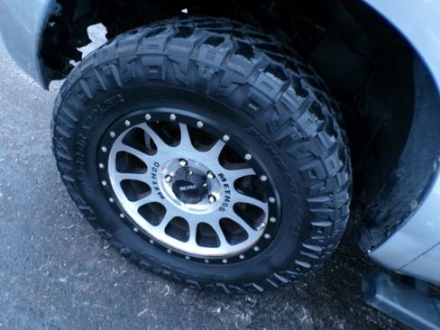 Used 2012 Toyota Tundra 2WD Double Cab w/ Tow Pkg image 11