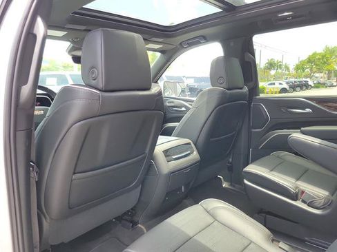 Certified 2023 Cadillac Escalade Premium Luxury AWD/4WD image 30