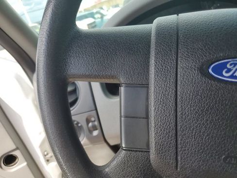 Used 2007 Ford F150 XLT AWD/4WD image 13