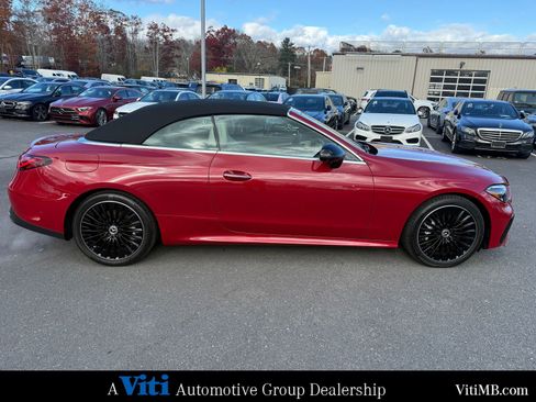 Certified 2024 Mercedes-Benz CLE 450 4MATIC Cabriolet image 10