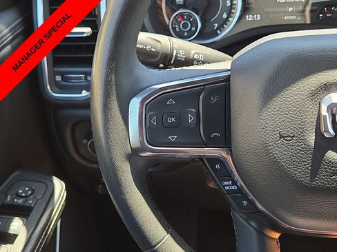 Used 2025 RAM 1500 Laramie AWD/4WD image 21