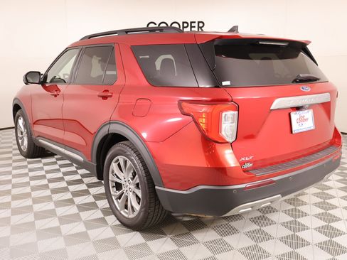 Used 2021 Ford Explorer XLT w/ Equipment Group 202A image 23