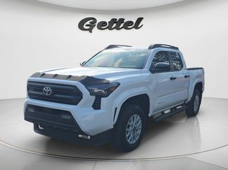 Used 2025 Toyota Tacoma SR5 RWD video 1