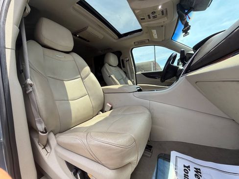 Used 2016 Cadillac Escalade Premium RWD image 27